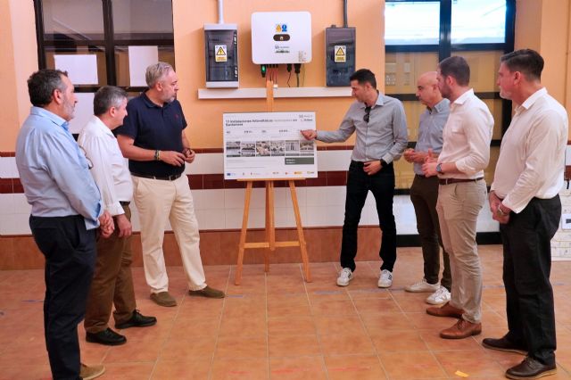 Santomera culmina la instalación de placas solares en edificios municipales para avanzar hacia un modelo energético más sostenible