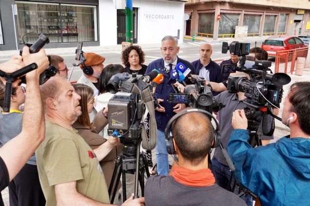 El Ayuntamiento de Santomera pone fin al paso de camiones en la Poeta Julián Andúgar y reclama la circunvalación