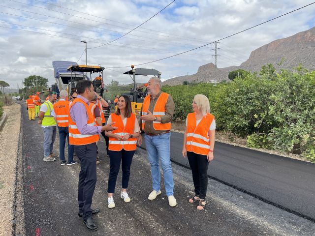 Avanzan las obras de mejora del camino rural de La Venta en Santomera, con una inversión de casi medio millón de euros