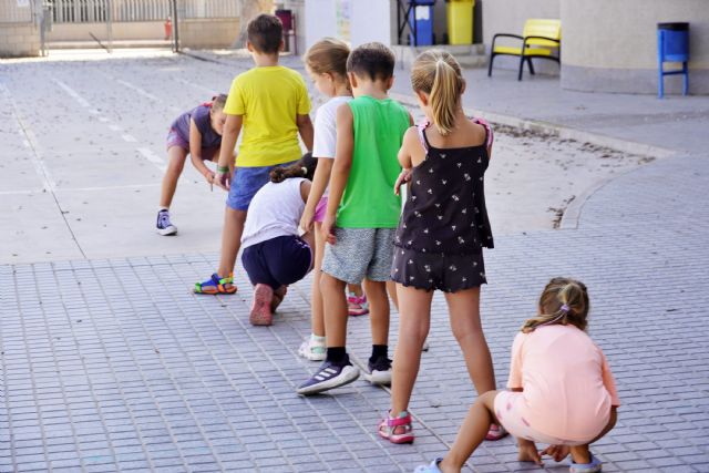 Cerca de medio centenar de menores participan en la ludoteca de septiembre de la Escuela de Verano de Santomera