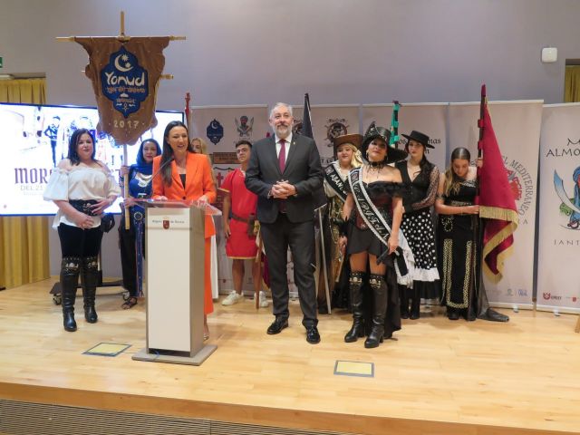 La fiesta de Moros y Cristianos de Santomera, de Interés Turístico Regional, se celebrará del 21 al 29 de junio