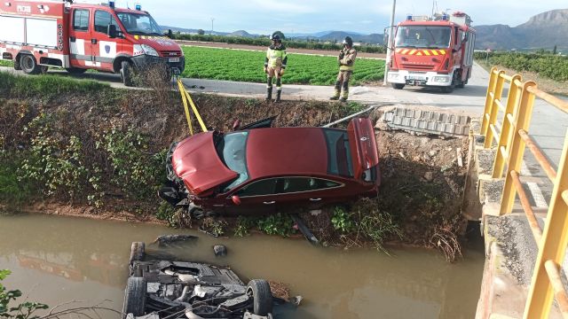 Accidente de tráfico con dos personas heridas en Santomera
