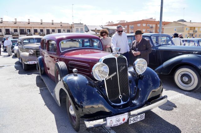 El XXII Rally de la Región de Murcia de Coches Antiguos y Clásicos visita Santomera
