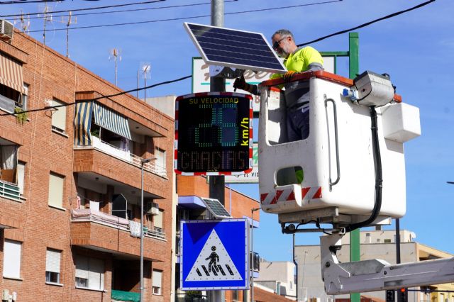 Santomera instala sus primeros radares pedagógicos para mejorar la seguridad vial