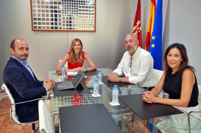 Santomera refuerza la colaboración con la Comunidad Autónoma para impulsar el empleo y la actividad empresarial