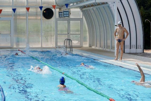 La Piscina Municipal 'Diego Mira' bate récords de usuarios y se consolida como referente deportivo en Santomera