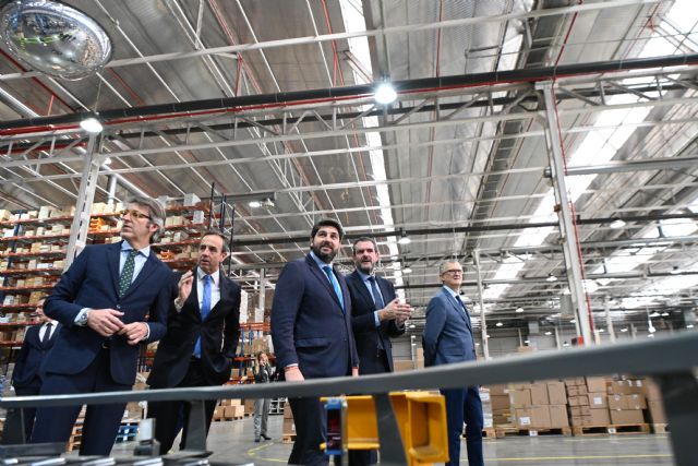 Fernando López Miras señala a Hefame como una empresa 'estratégica' para la Región de Murcia