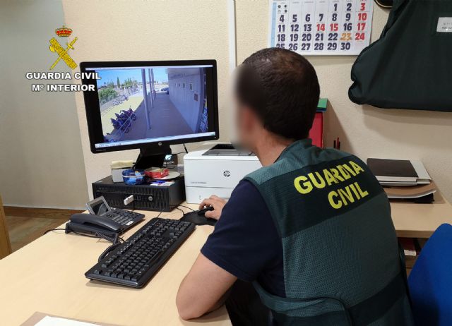 La Guardia Civil detiene a un joven dedicado a atracar a menores en Murcia y Santomera