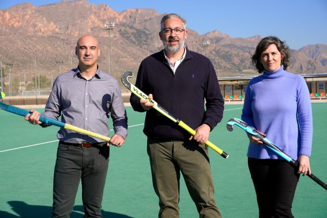 El Campo Regional de Hockey de Santomera contará con vestuarios y gradas
