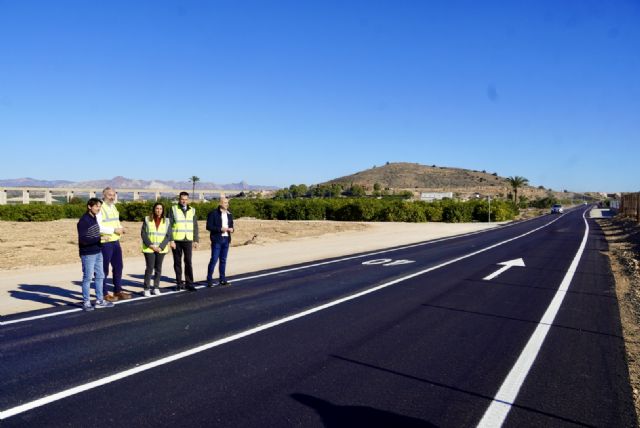 La Comunidad Autónoma invierte casi dos millones de euros en la mejora de más de 20 kilómetros de caminos rurales en Santomera