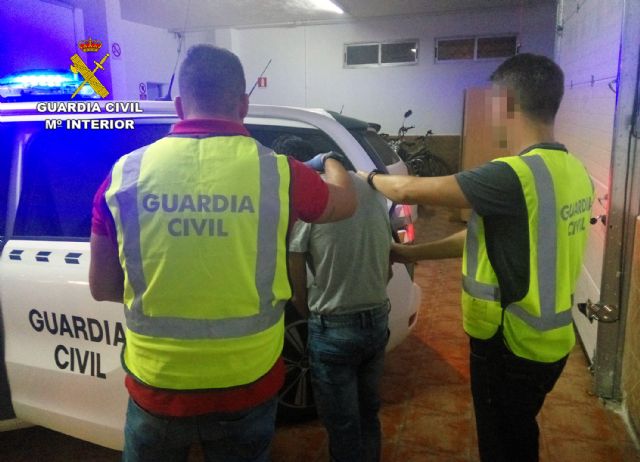 Detenido por extorsionar y estafar a una persona con problemas psicológicos en Santomera
