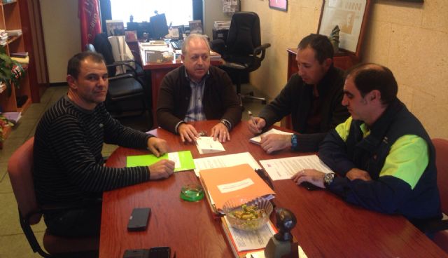 Los trabajadores de Arimesa han recibido el apoyo de Antonio Jiménez, secretario general de UGT