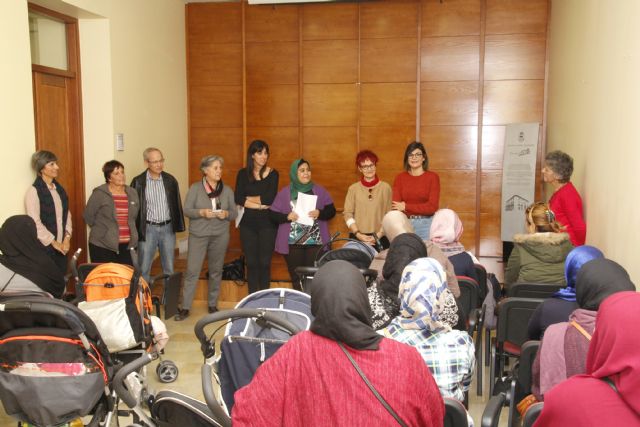 Voluntarios de Murcia Acoge impartirán clases de español para inmigrantes