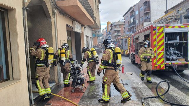 Incendio en un cuarto de contadores de un edificio de Santomera