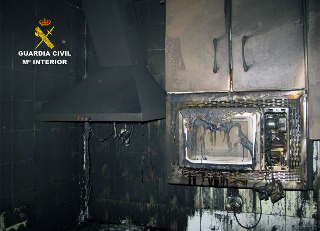 La Guardia Civil detiene al presunto autor del incendio de una vivienda de Santomera