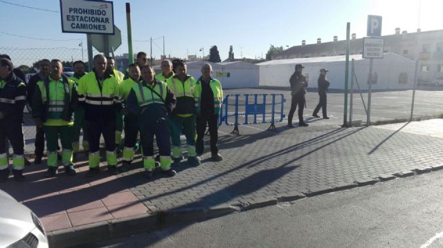 Denuncian que la alcaldesa socialista de Santomera impide a los trabajadores de ARIMESA la entrada a la inauguración en la I Feria del Empleo impulsada por el Ayuntamiento
