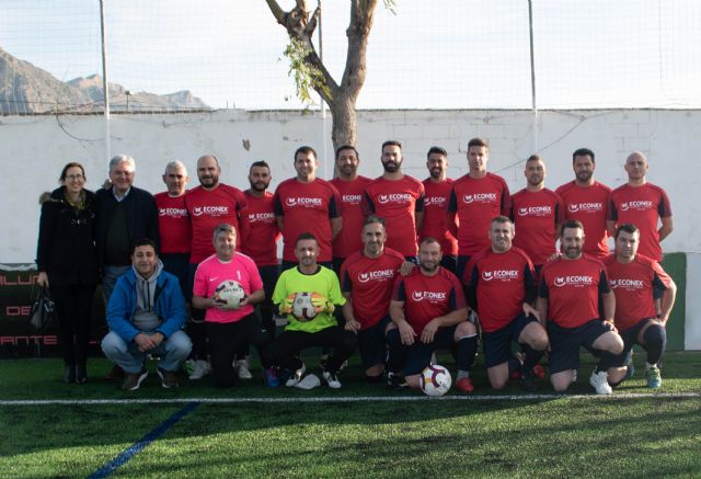 ECONEX patrocina el nuevo equipo de fútbol Santomera Veteranos